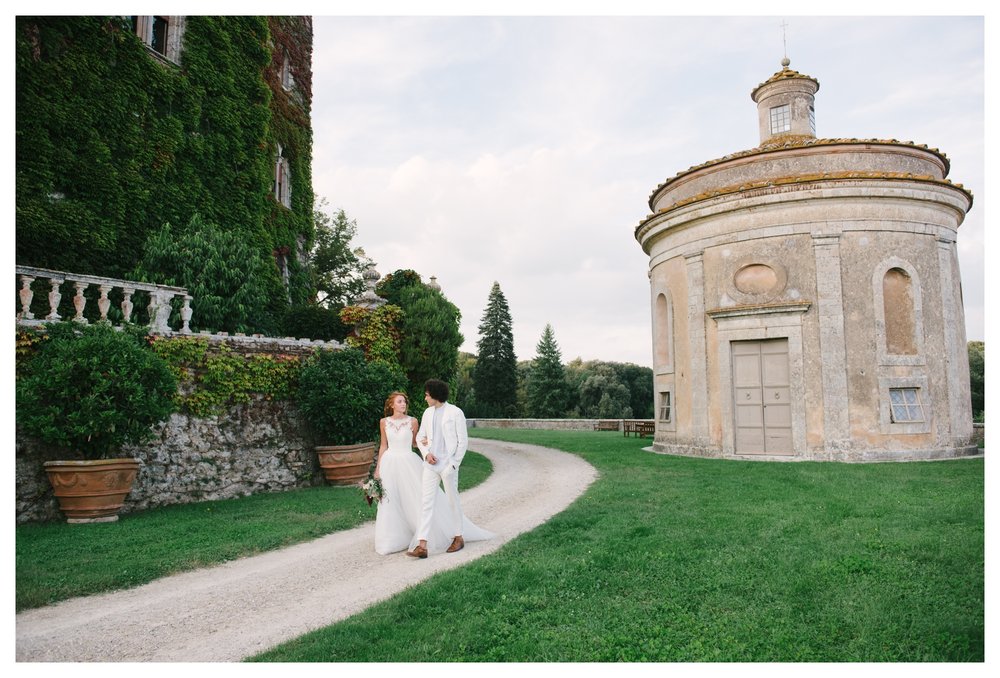 tuscany-castle-wedding-photographer-italy-williamsburgphotostudios-_0020.jpg