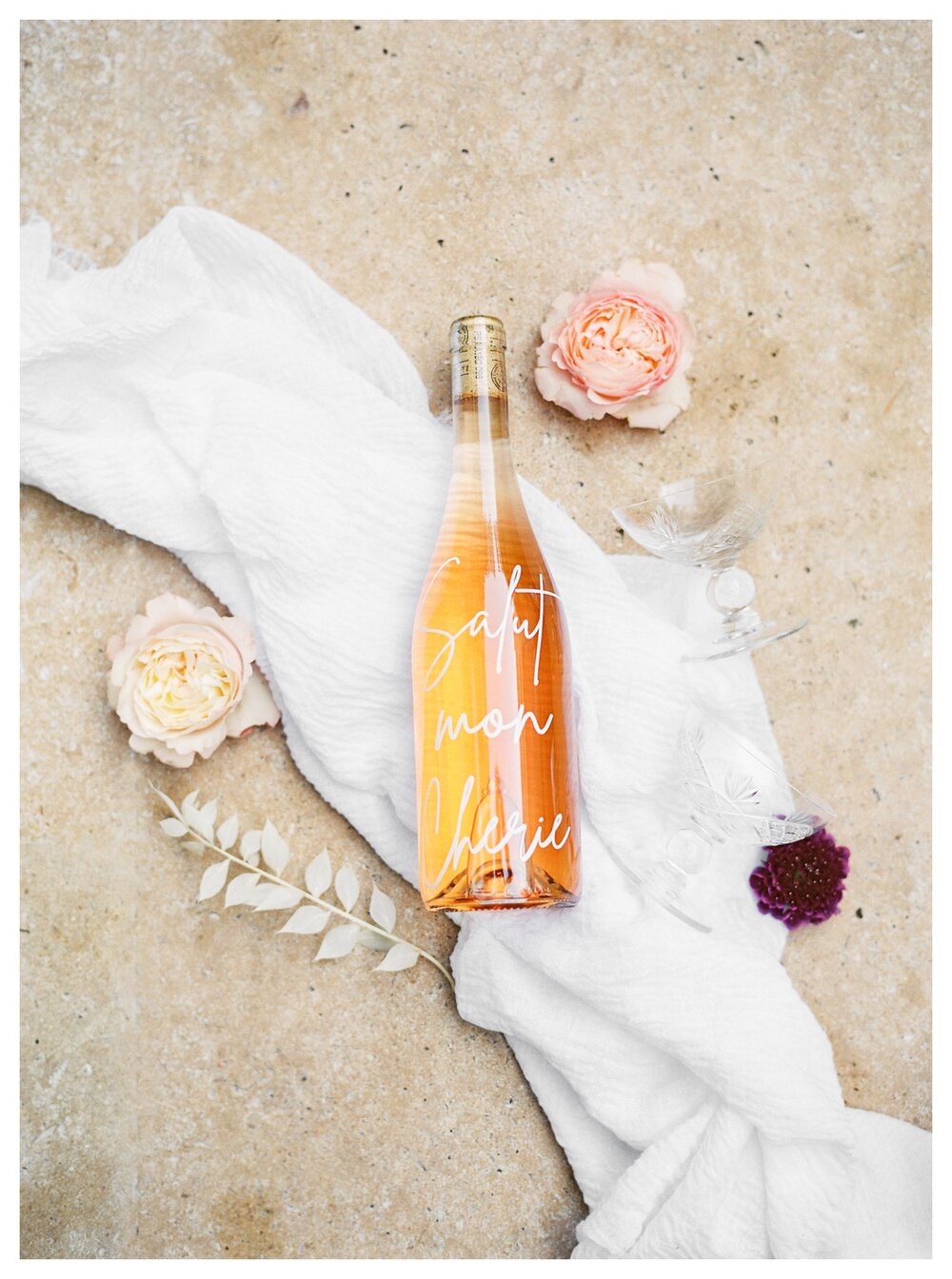  wedding details, personalized rose wine bottle 