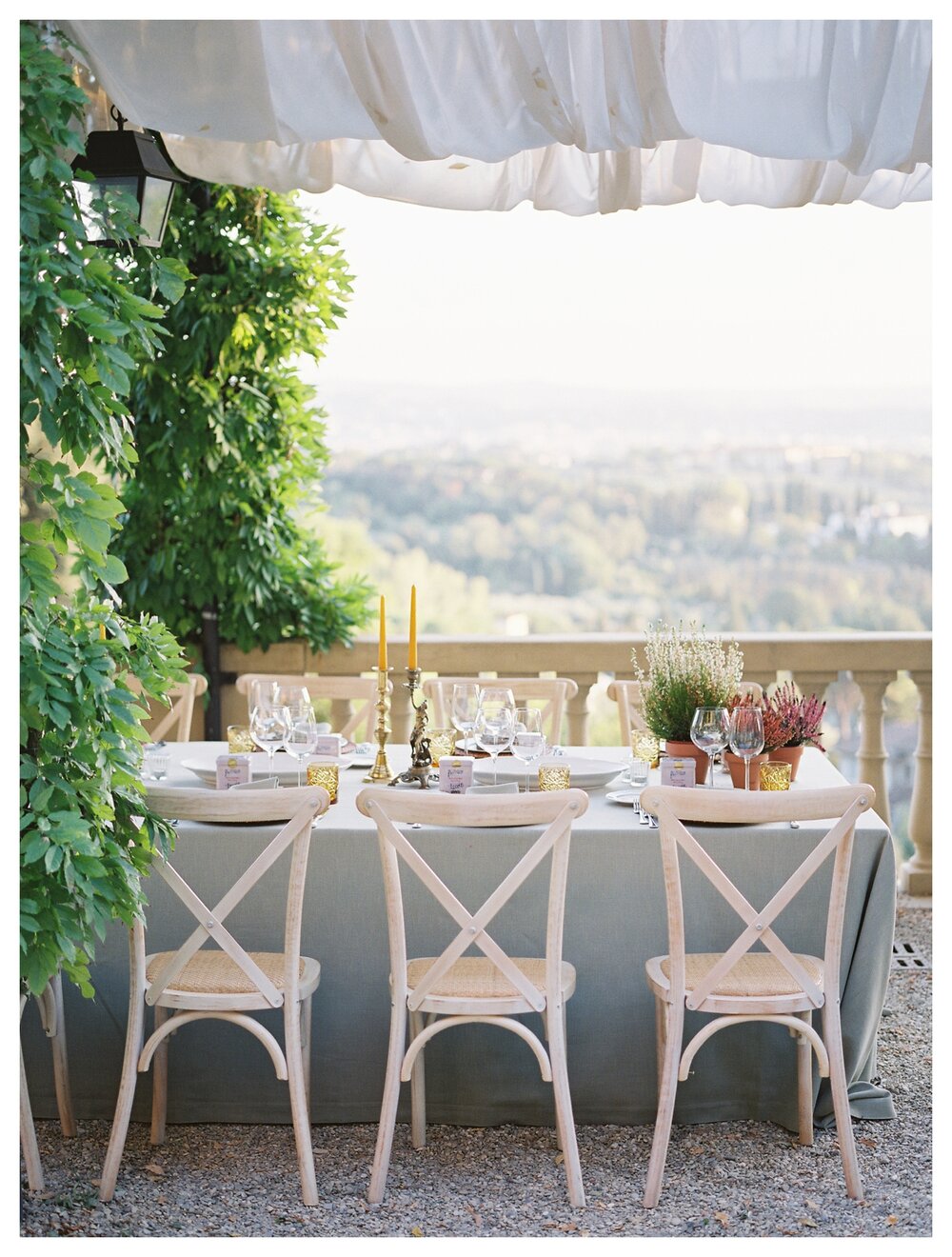  Tuscany wedding table with a view, Tuscany landscape wedding, wedding chairs, wedding table decor, destination wedding villa le fontanelle 