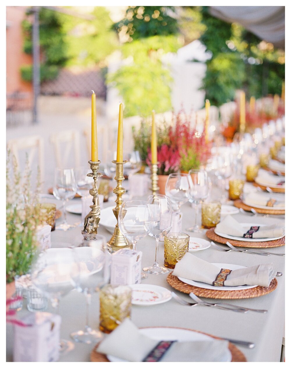  tuscany wedding table setting, destination wedding at villa le fontanelle in Florence Italy, Tuscan wedding ideas, tuscany wedding decor 