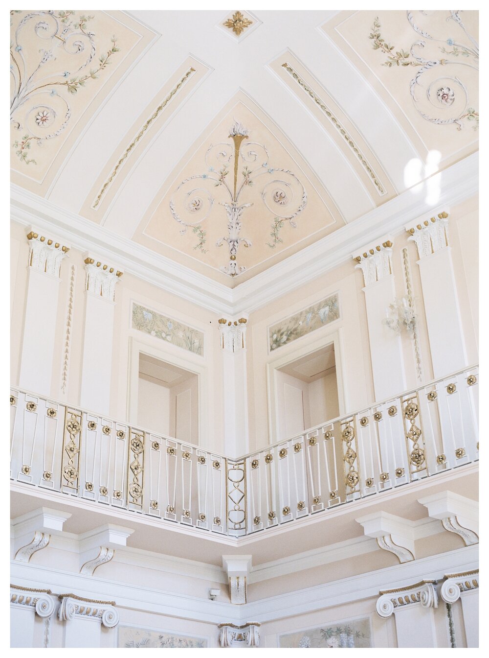 villa passalacqua lake como wedding venue ceiling detail