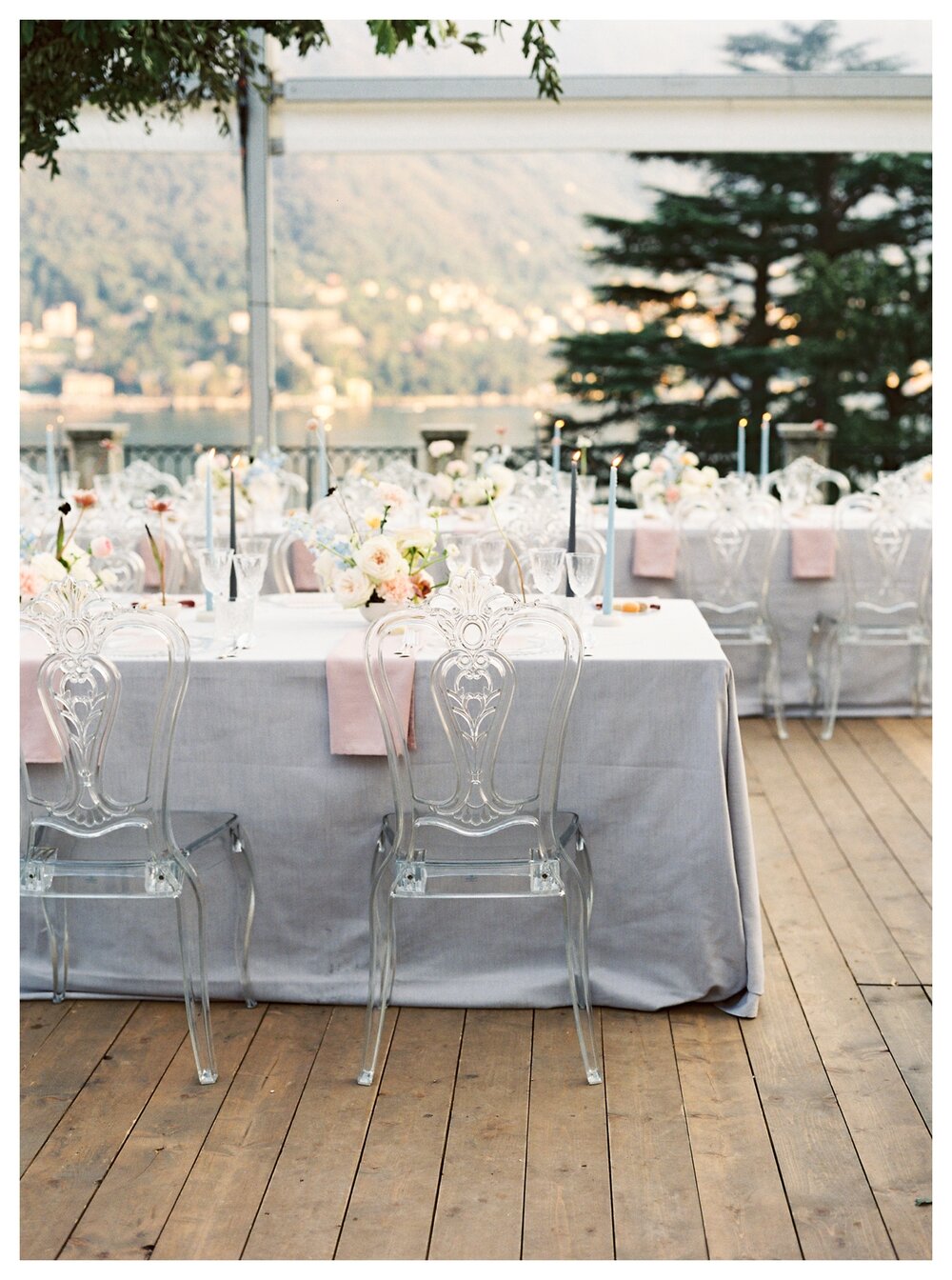  wedding table setting, wedding table decoration, ghost chair, wedding linens, lake como wedding, lake como wedding reception, lake como wedding venues, wedding como wedding ideas, lake como wedding flowers, italy wedding 