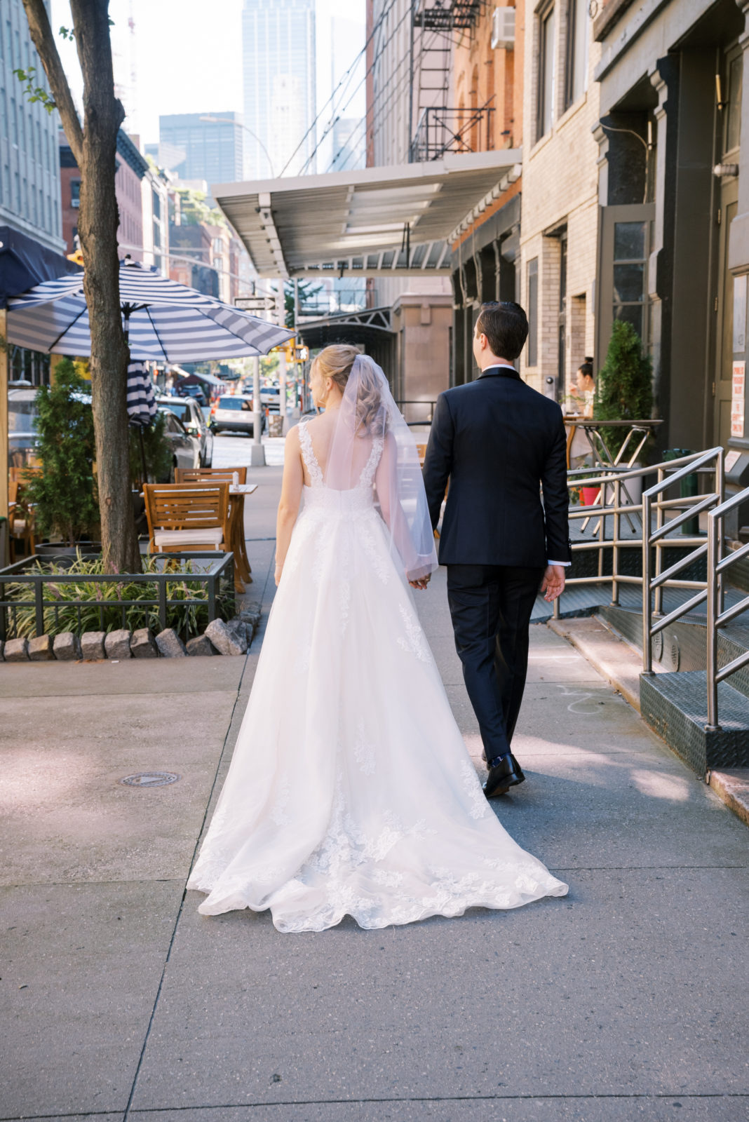 Tribeca Rooftop Wedding in New York City | Laura & Greg | Anna ...