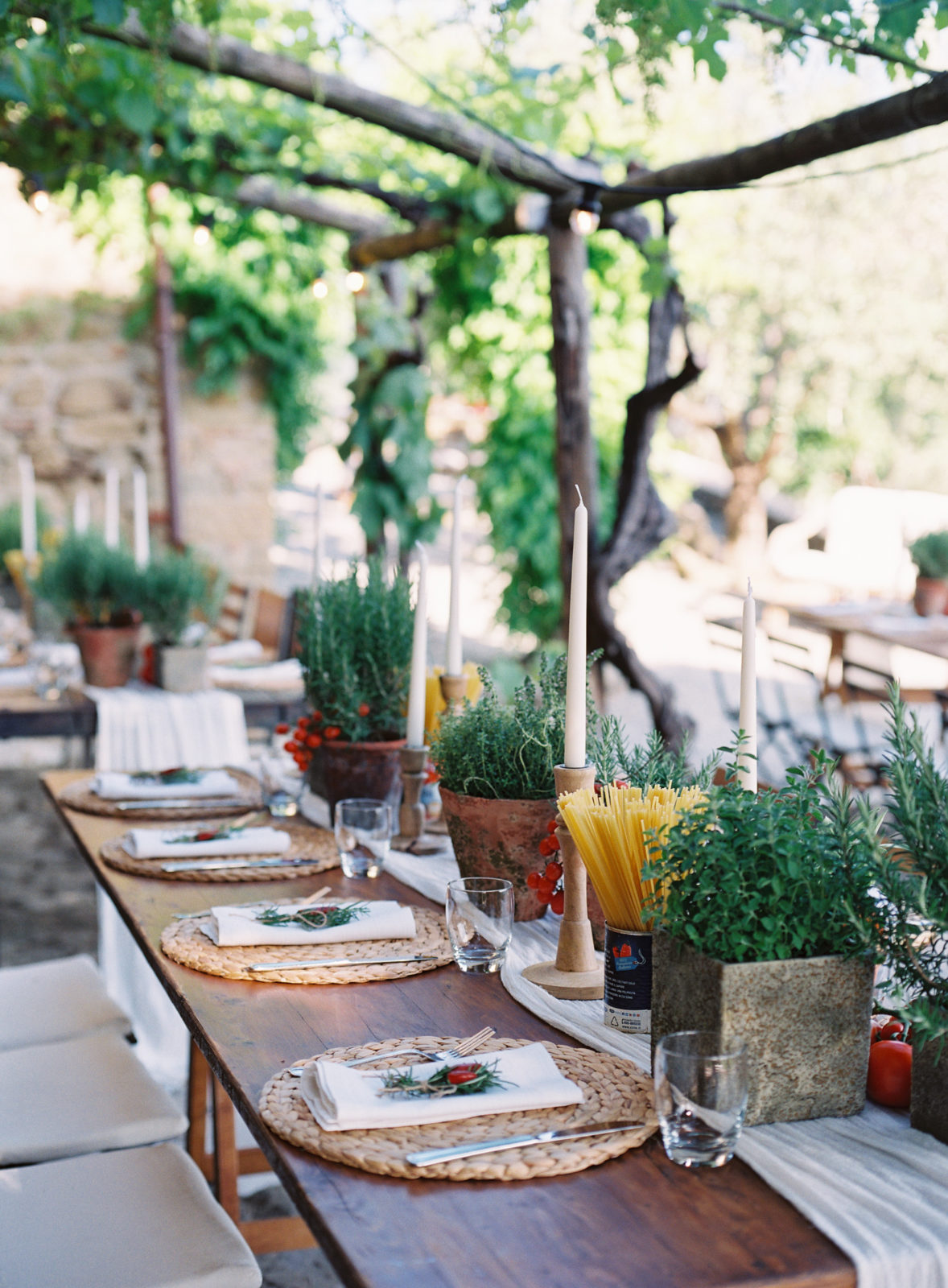 Pizza Party Rehearsal Dinner In Tuscany Anna Gianfrate Photography